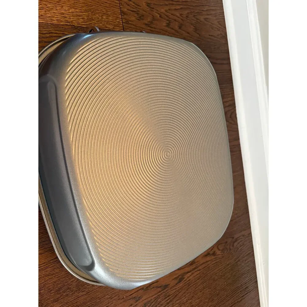 Circulon nonstick oval
